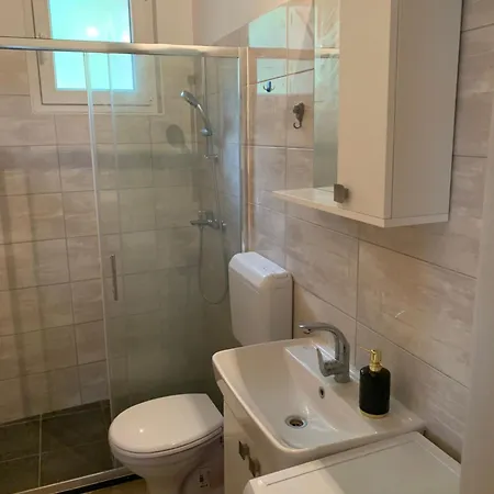 Artist ヴィラ スヴェタ・ネデリャ