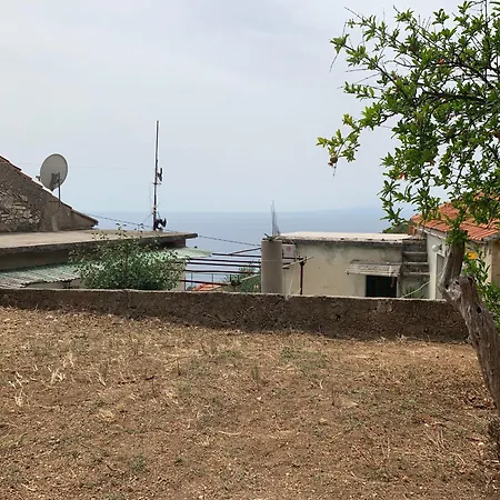 Villa Artist